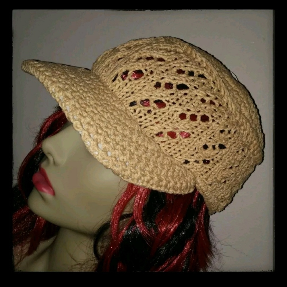 ELOPE EVERYONE LOVES LAUGHING BUTTA HAT